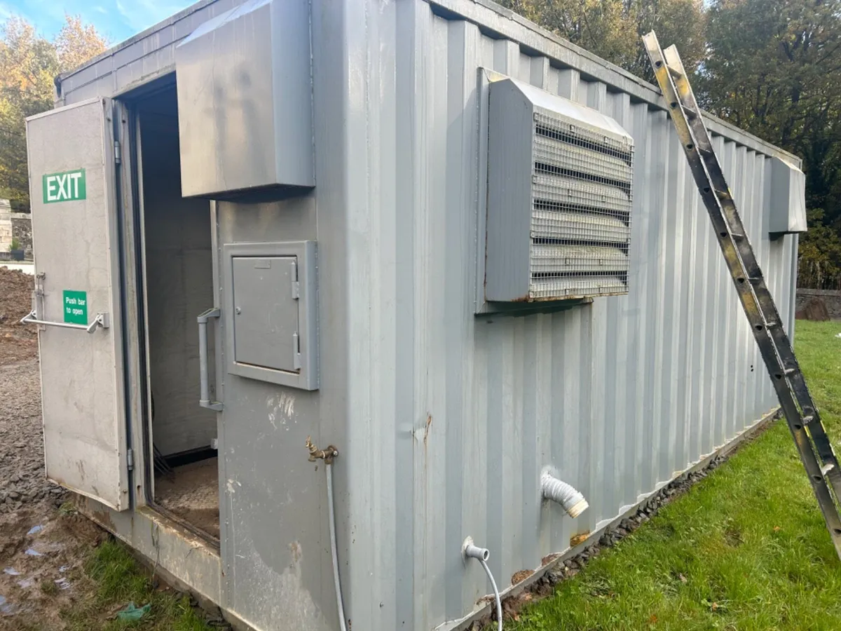 20ft insulated container site hut with toilet - Image 2