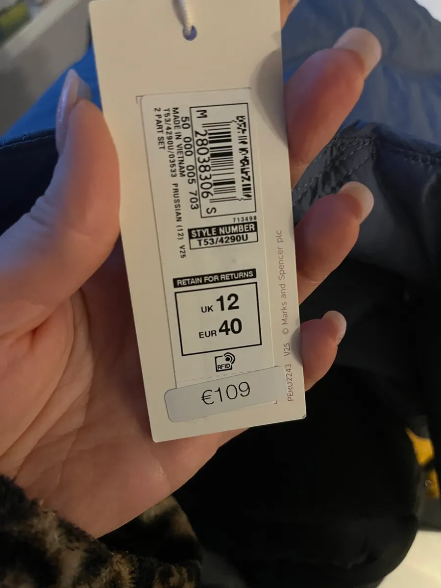 PER UNA M&S belted puffer coat size 12, NEW - Image 3