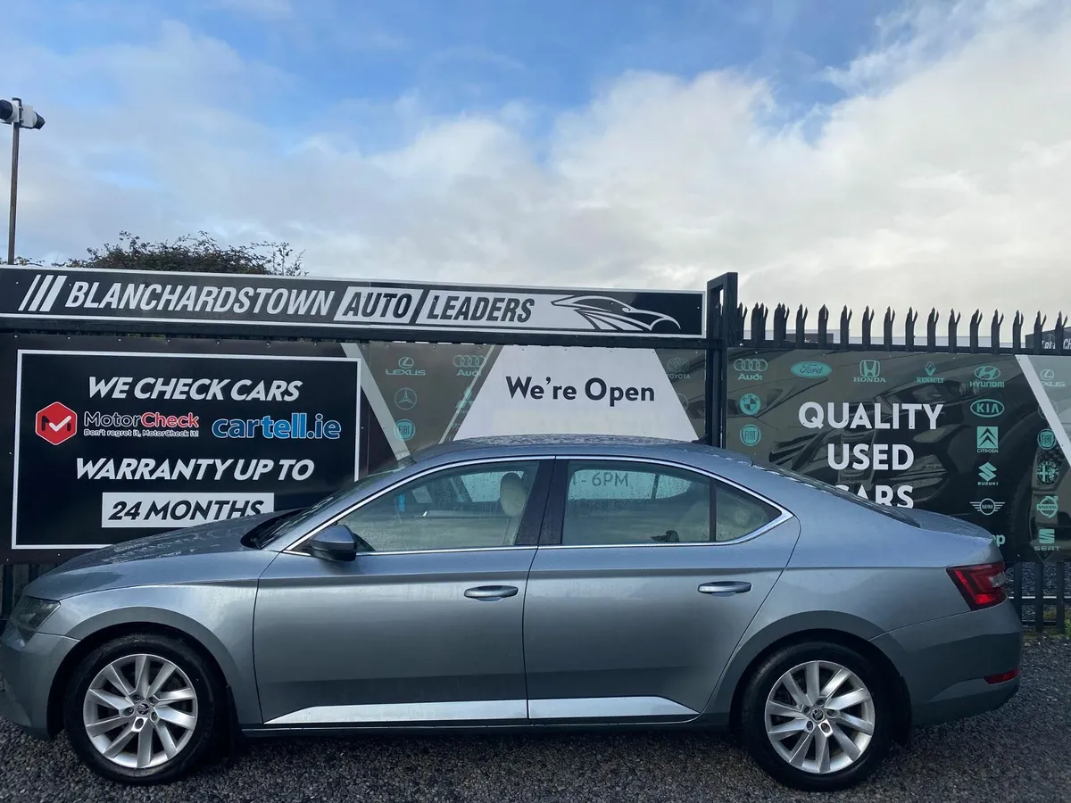 SKODA SUPERB STYLE 1.6 TDI 120HP DSG AUTO/ LEATHER - Image 2