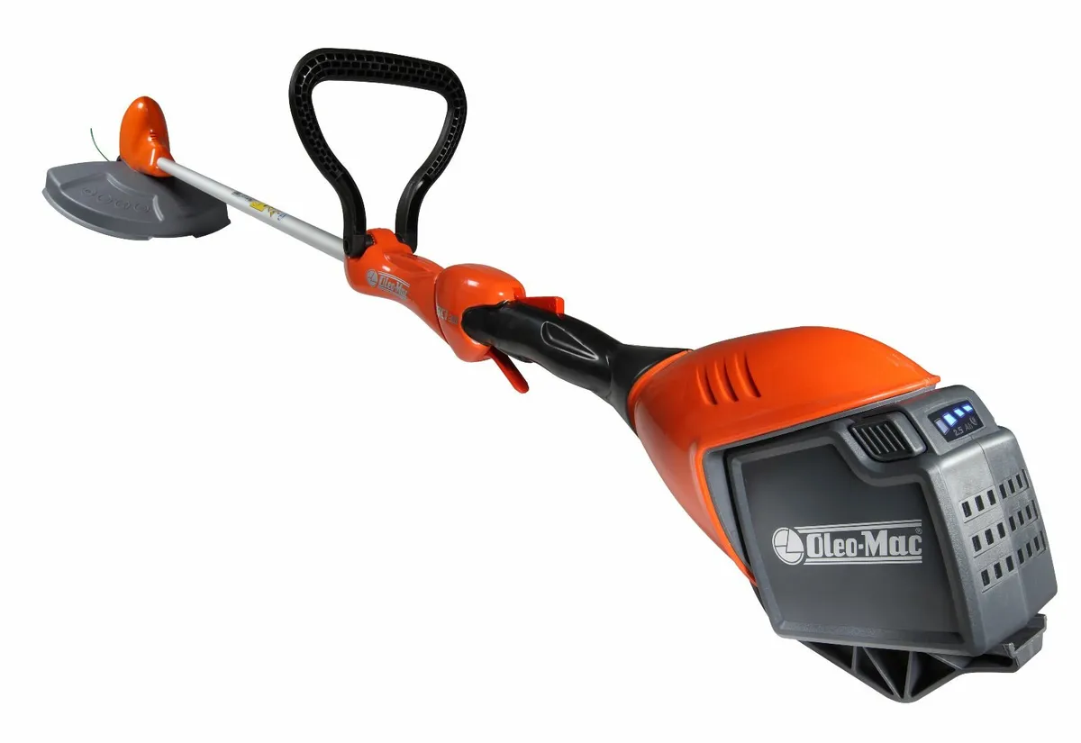 Oleo Mac Battery Brushcutter / Strimmer - Image 2