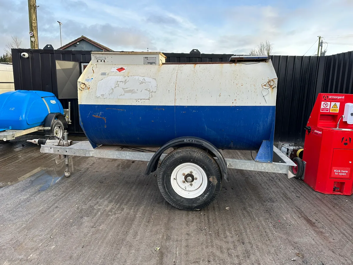 2000L Bunded Fuel Bowser Electric Pump Flow Meter - Image 1