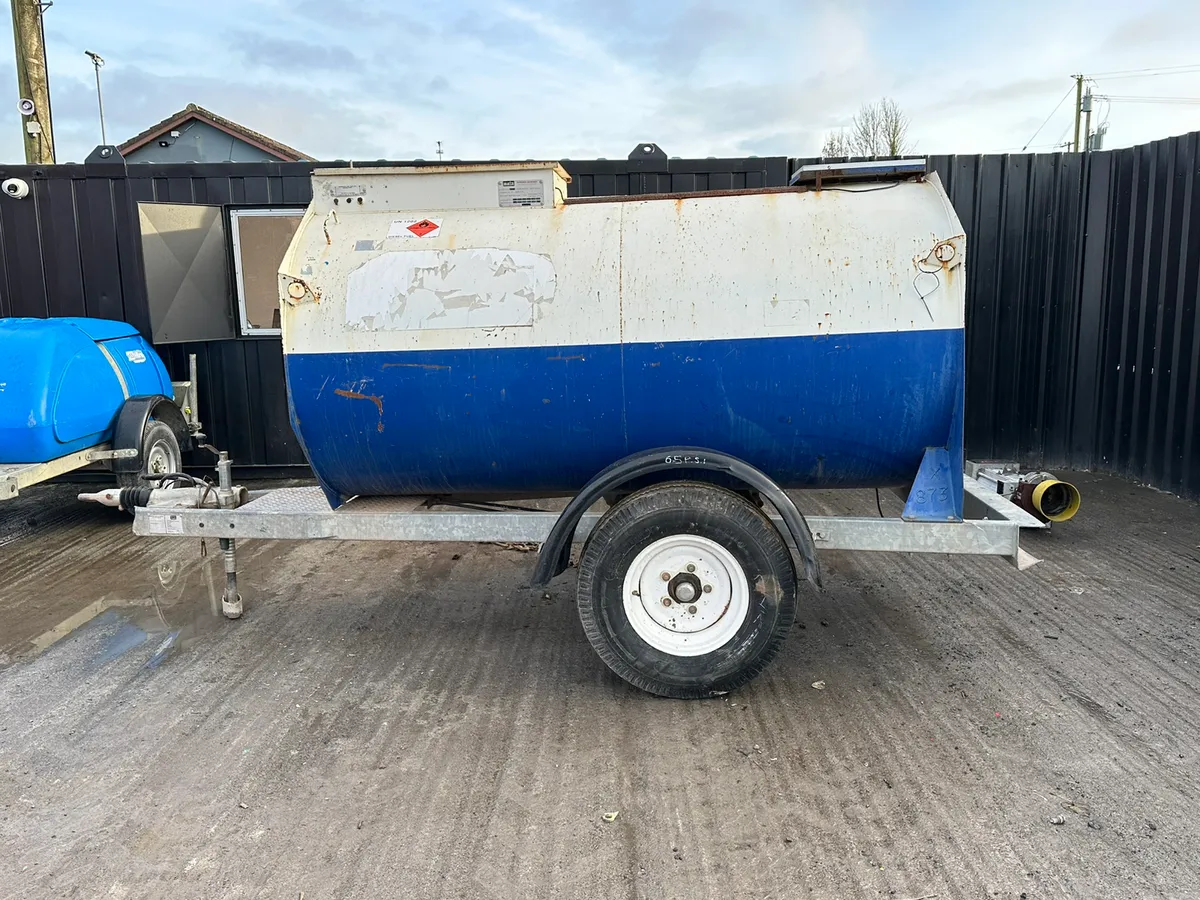 2000L Bunded Fuel Bowser Electric Pump Flow Meter - Image 2