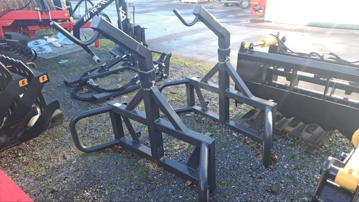 Fertiliser Bag lifter - Image 1