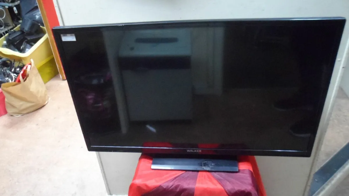 32Inch TVs For Sale - Image 1