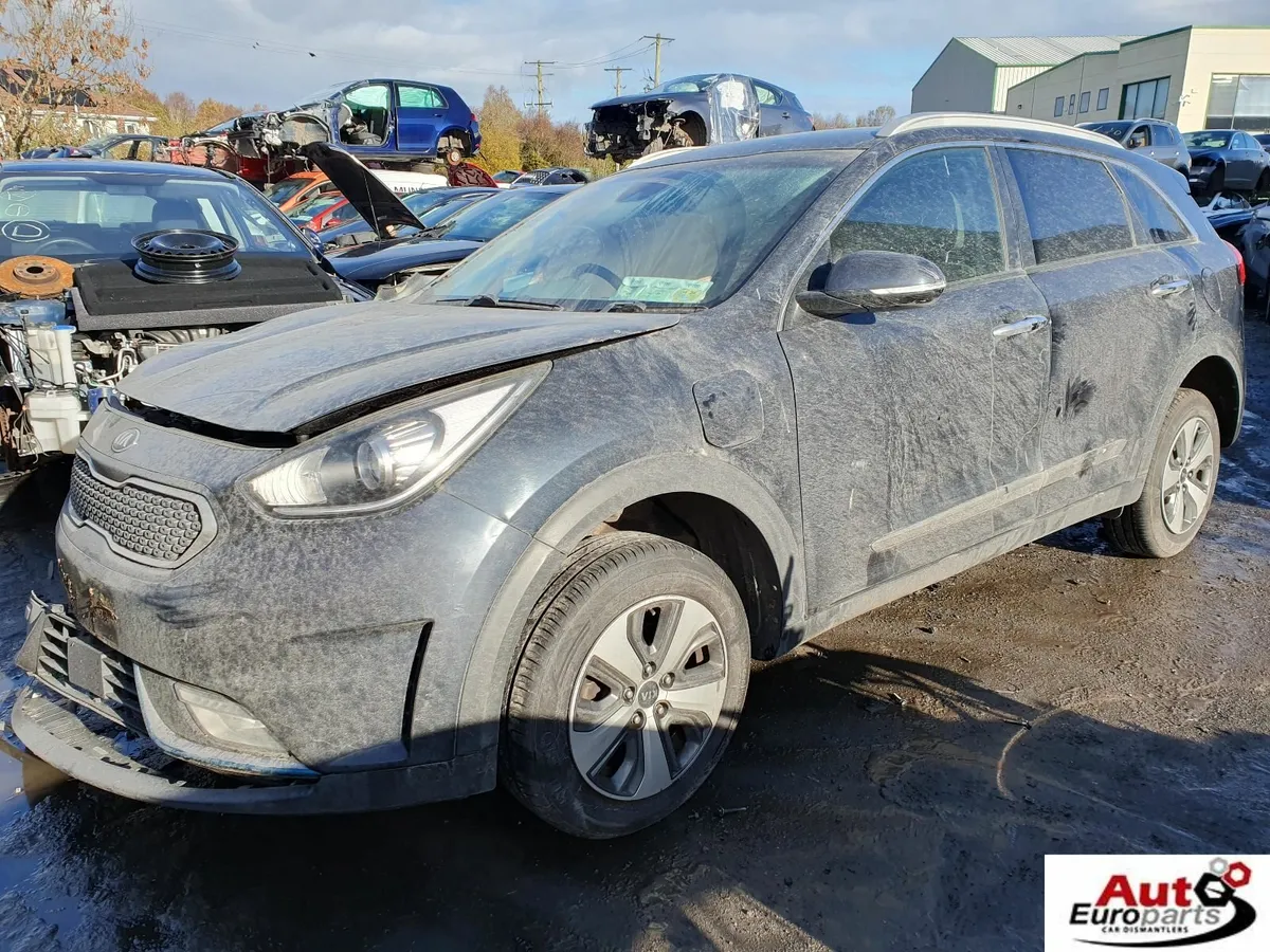 18 KIA NIRO 1.6 HYBRID AUTO FOR BREAKING - Image 1