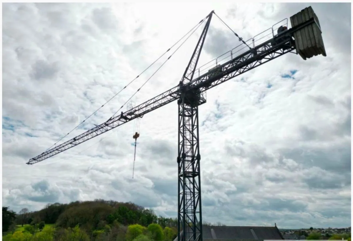 RAIMONDI MR93 TOWER CRANE 2000.