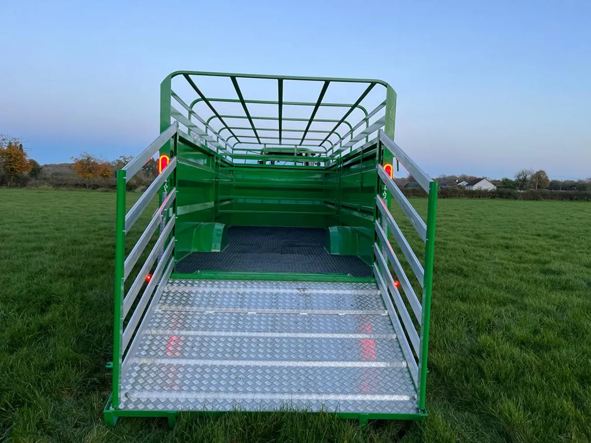 New Bracken Cattle trailer - Image 2