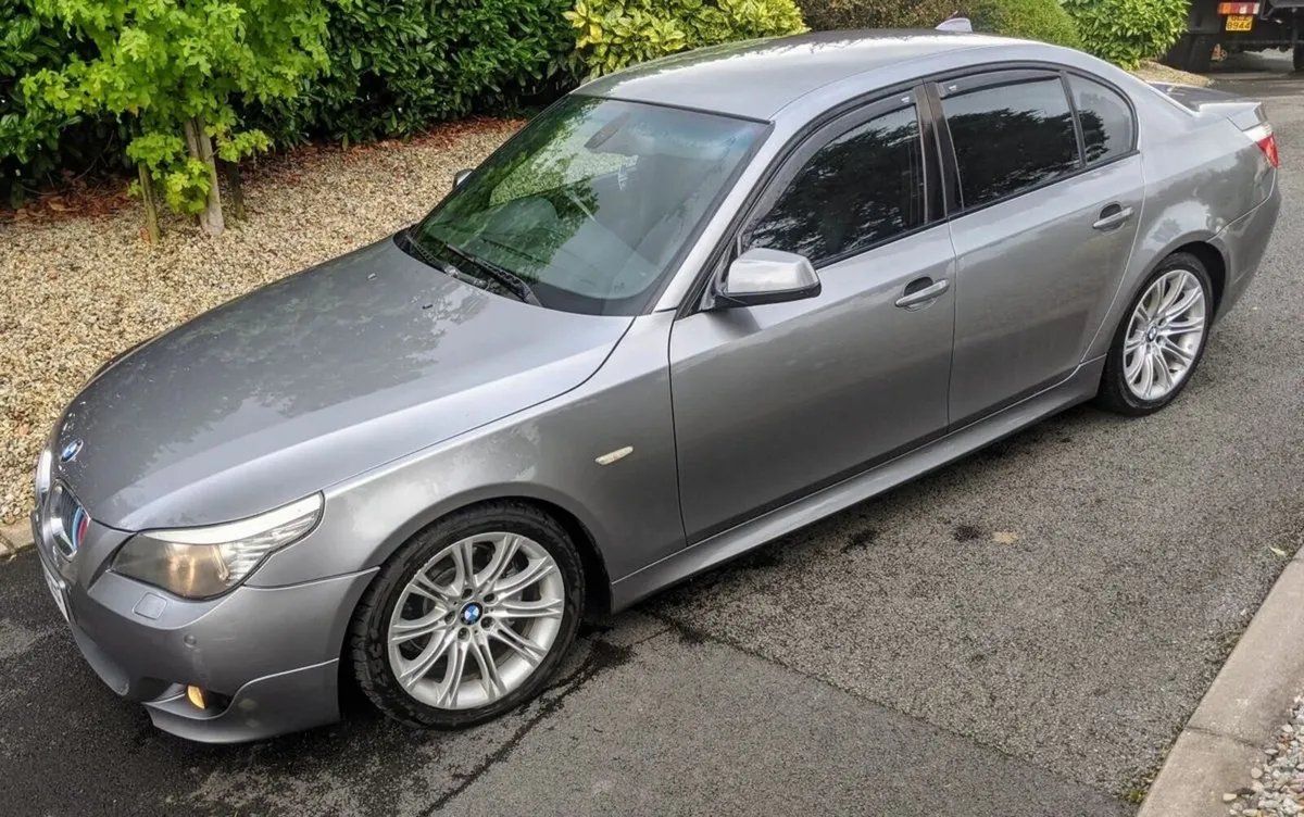 Breaking bmw 520d 2009 M sport e60 a52/7