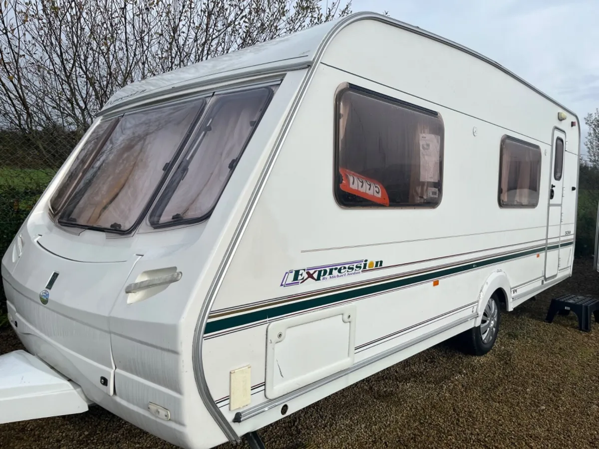 2004 ABBEY EXPRESSION 550 / 6 BERTH FIXED BUNK BED