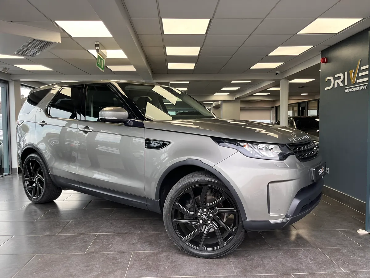 192 Landrover Discovery 5 Seat Business N1