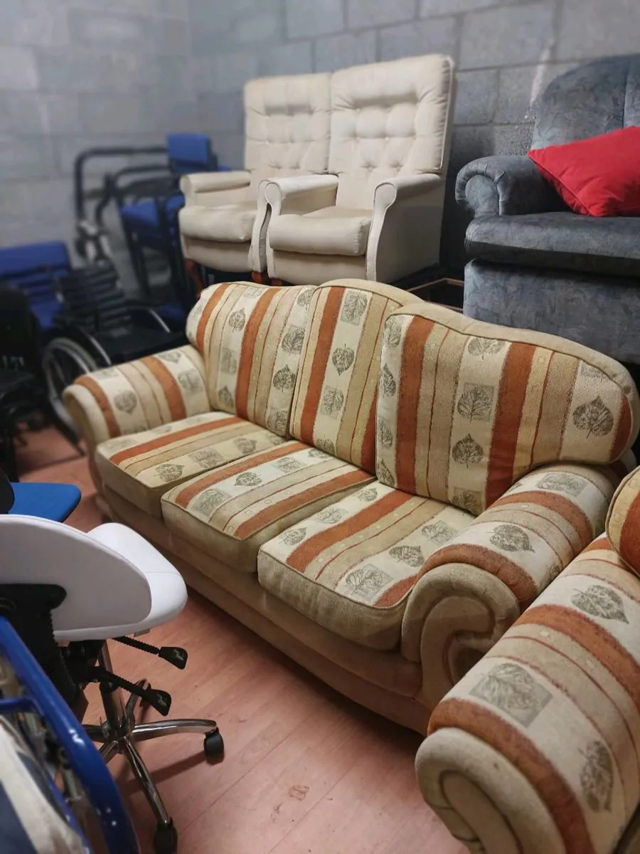 Second hand good furniture - Image 2