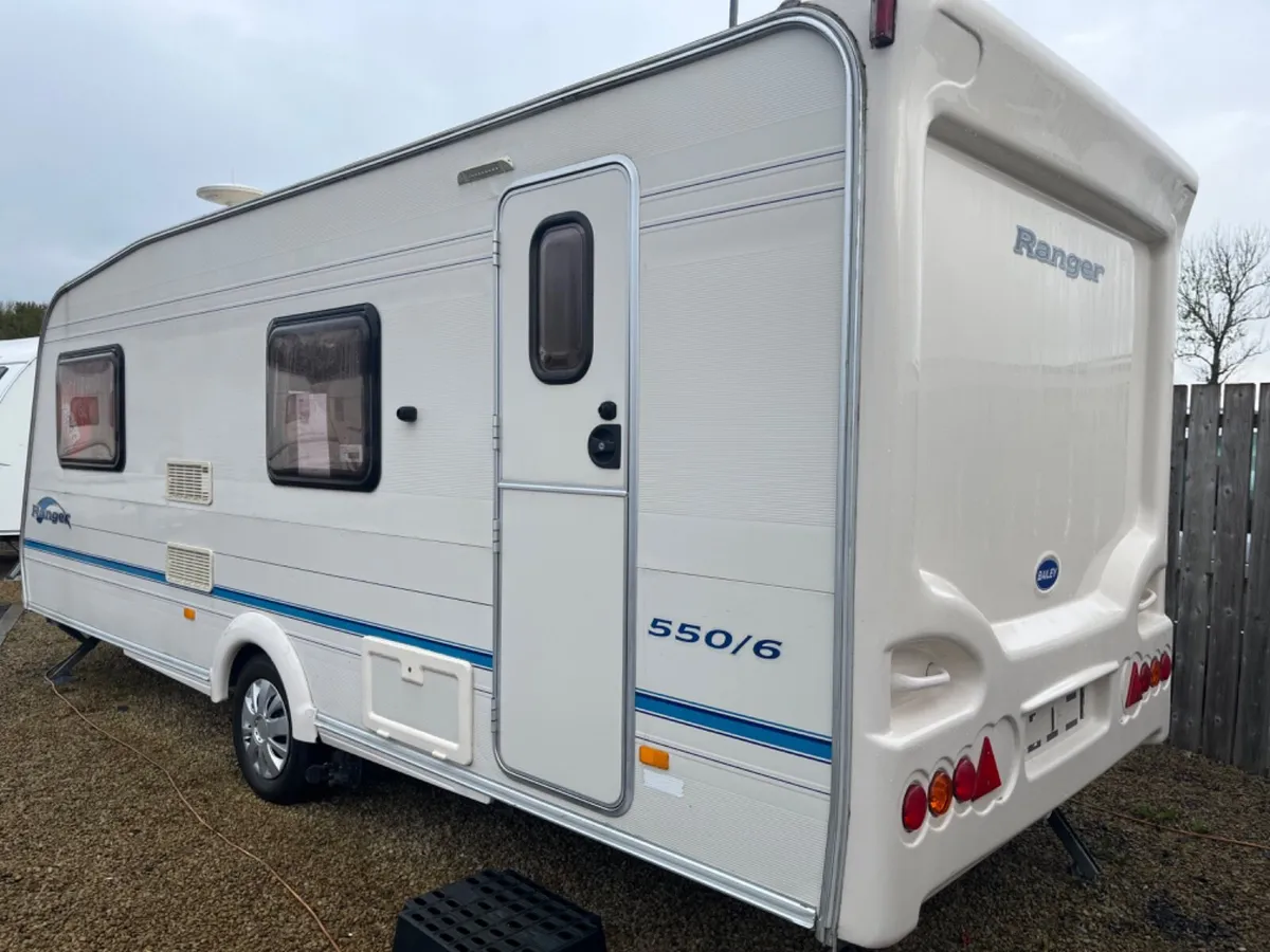 2004 BAILEY RANGER 550 6 BERTH FIXED BUNK BED MOD - Image 3