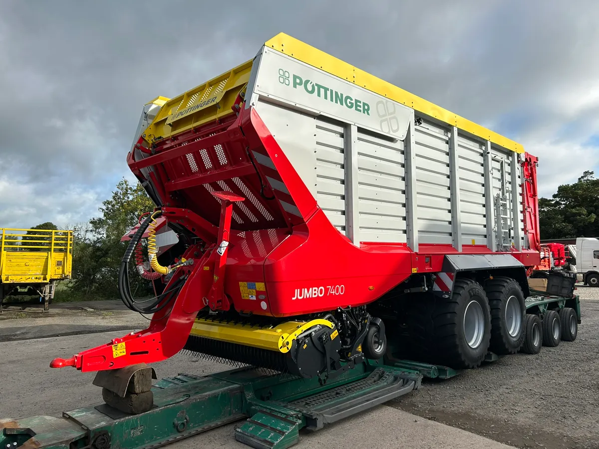 New Pottinger Jumbo 7400 Silage Wagon