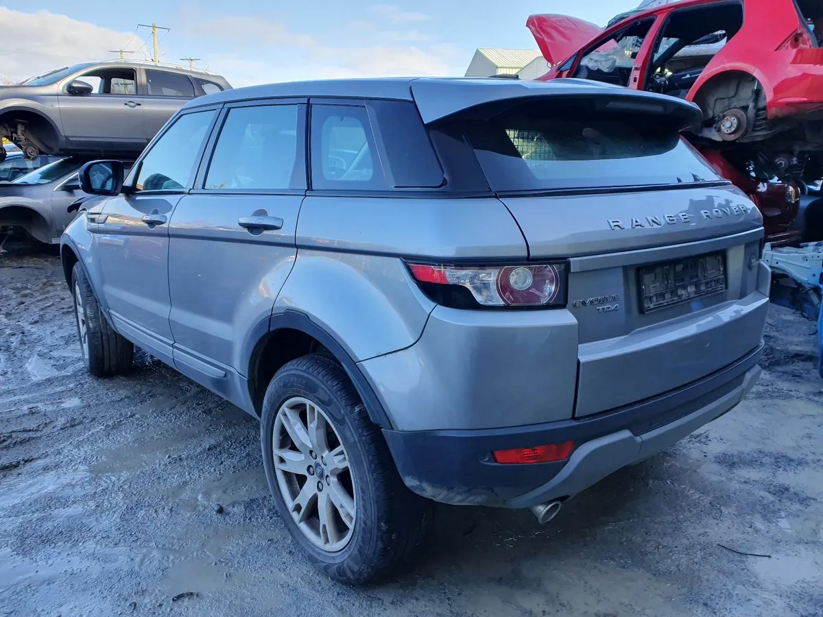 13 LAND ROVER EVOQUE 2.2 D FOR BREAKING - Image 3