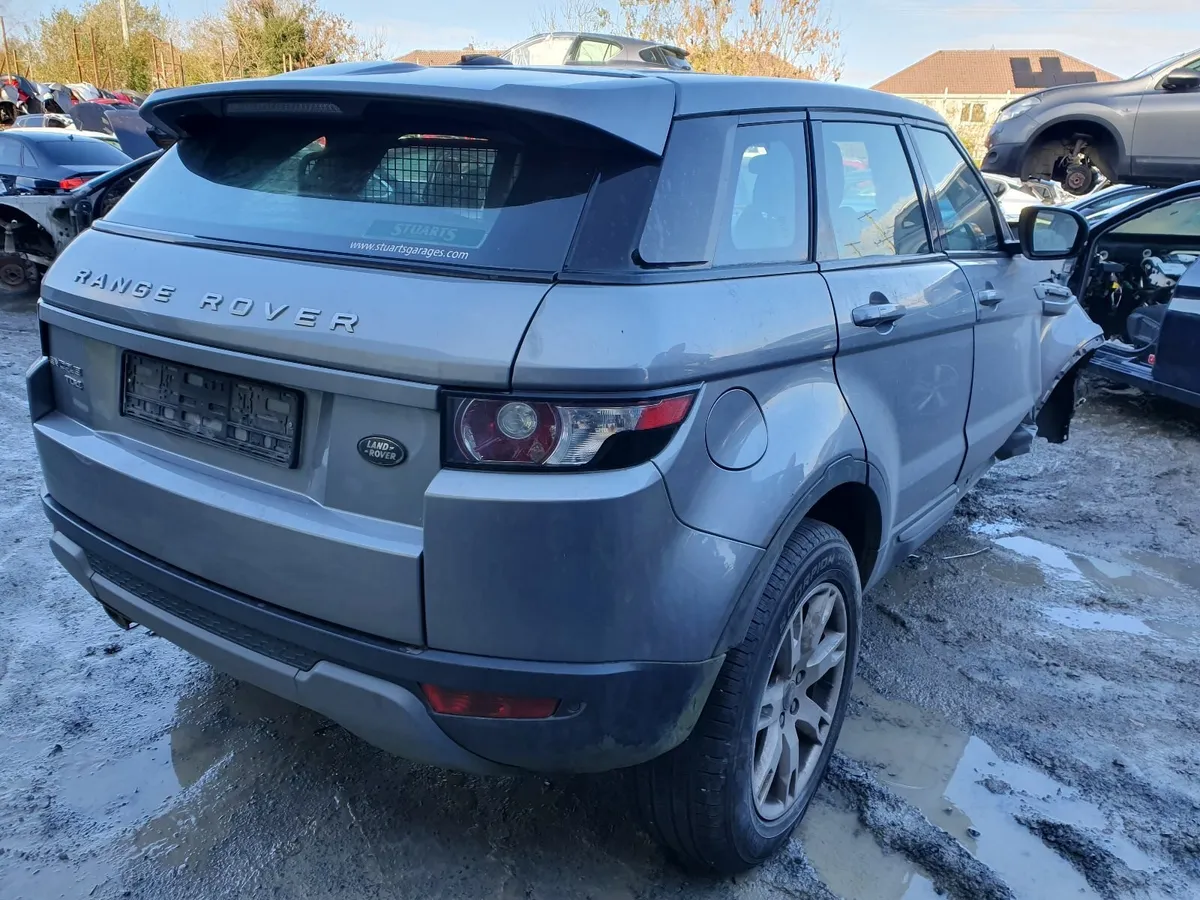 13 LAND ROVER EVOQUE 2.2 D FOR BREAKING - Image 4