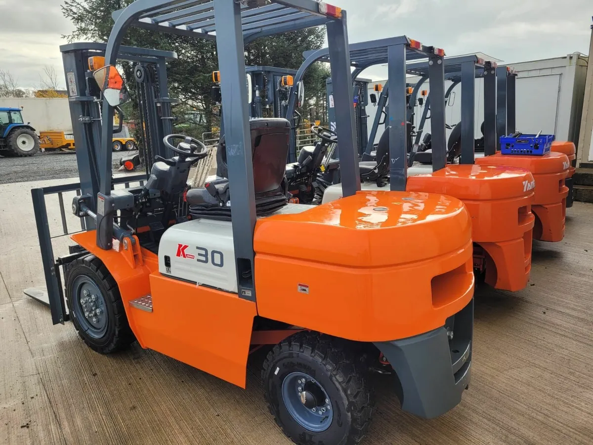 ***New*** 2023 Yang FD 30 3 Ton Forklift - Image 2