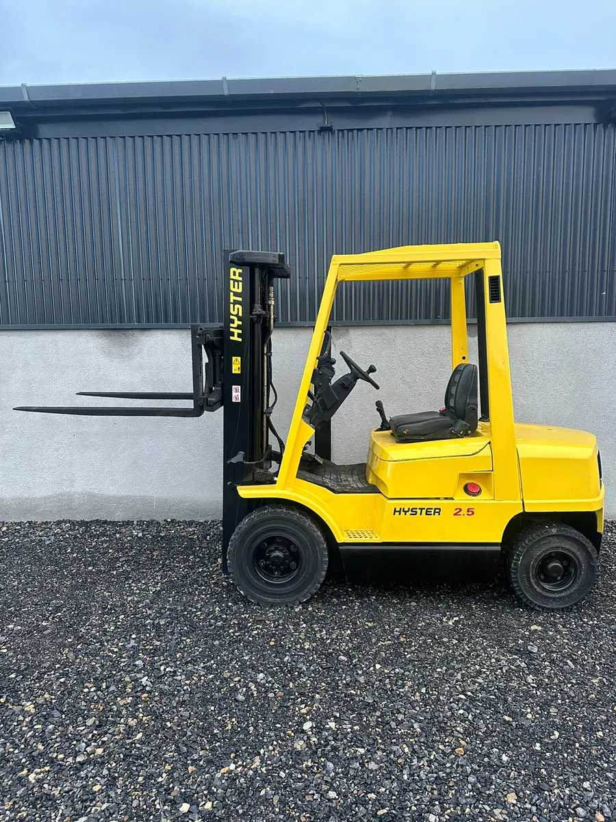 Hyster H2.50XM Forklift - Image 1