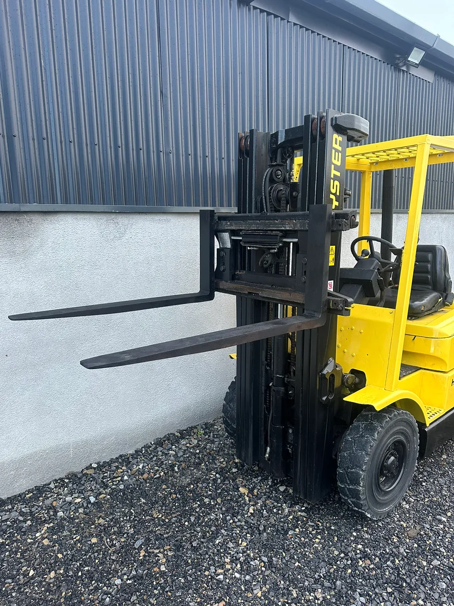 Hyster H2.50XM Forklift - Image 3