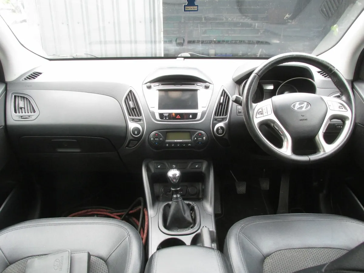 Hyundai ix35 2012-16 also KIA sportage breaking - Image 4