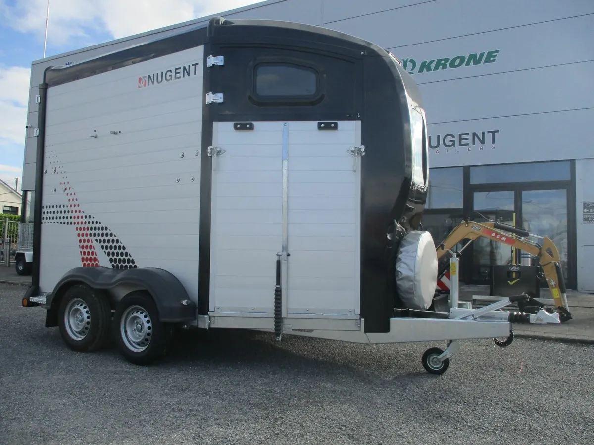 Nugent horse box - Image 3