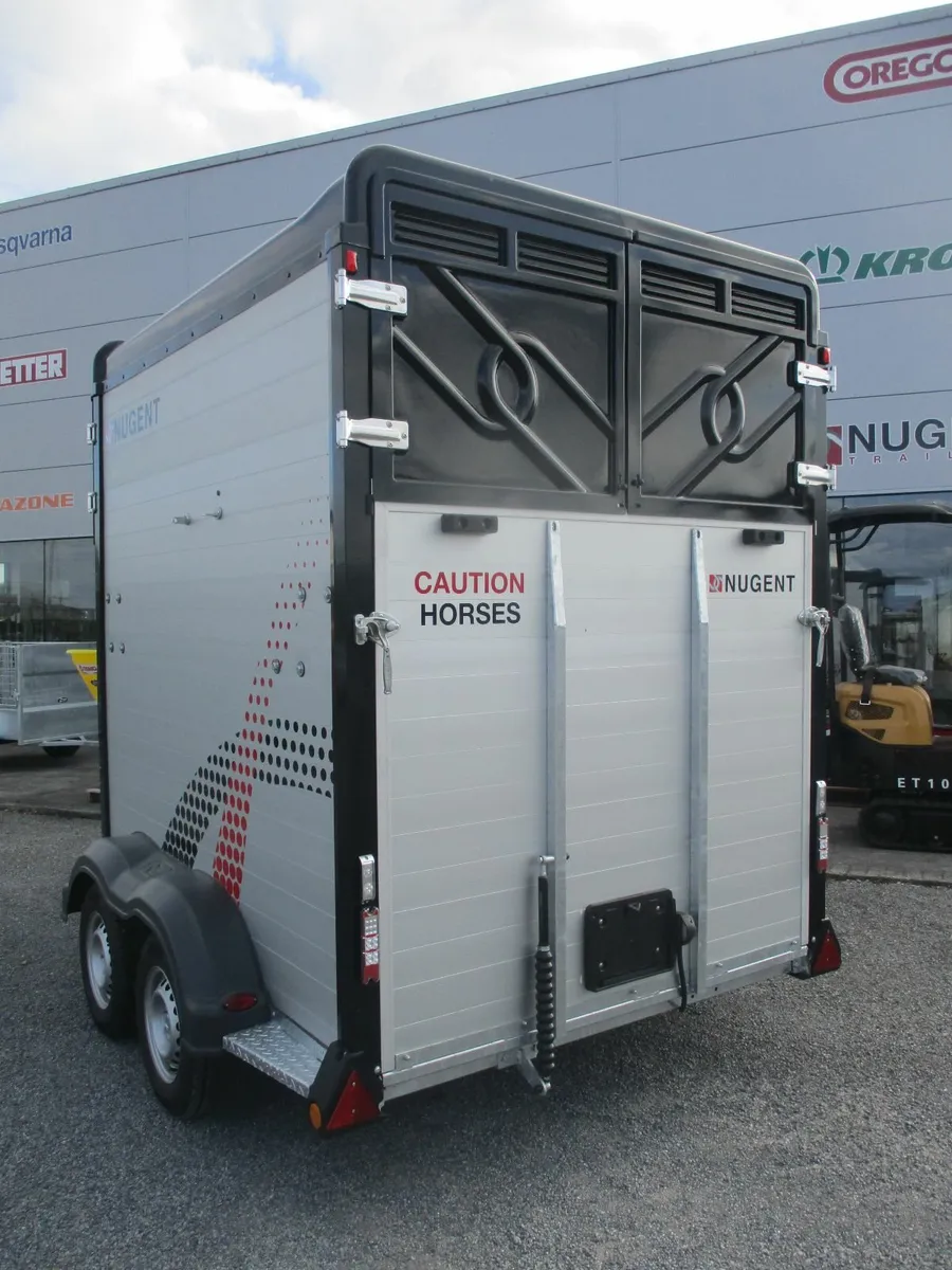 Nugent horse box - Image 4