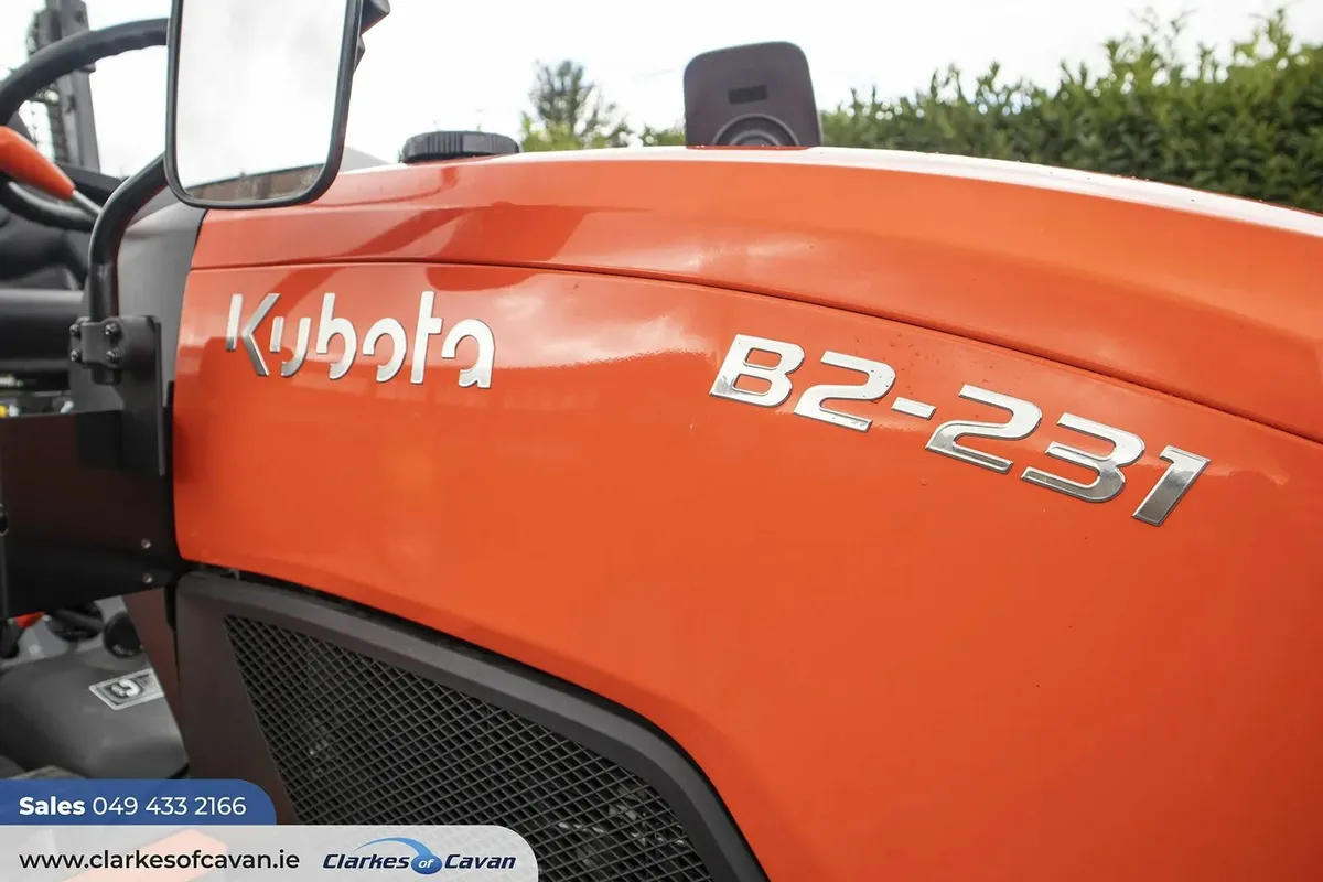 New Kubota B2231 Compact tractor - Image 2