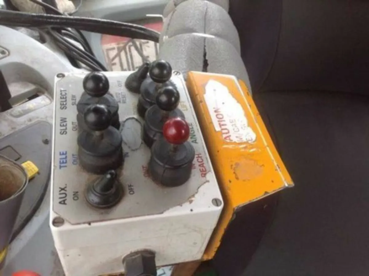 Hedgecutter Control Box Repair - Image 1