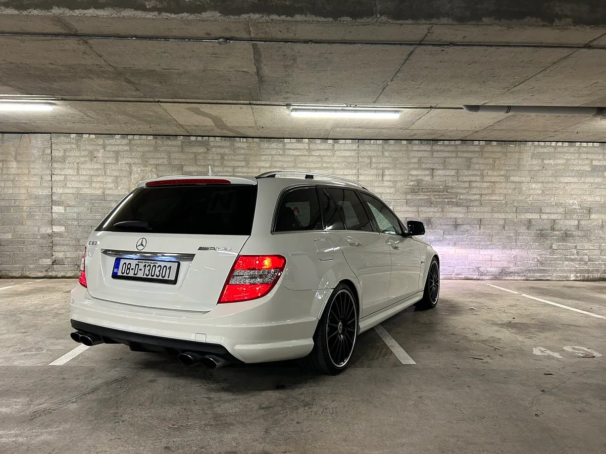 C63 AMG Estate - Image 4