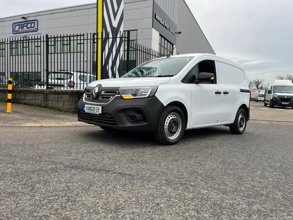 Renault Kangoo E-tech Electric MWB Panel Van - Image 1