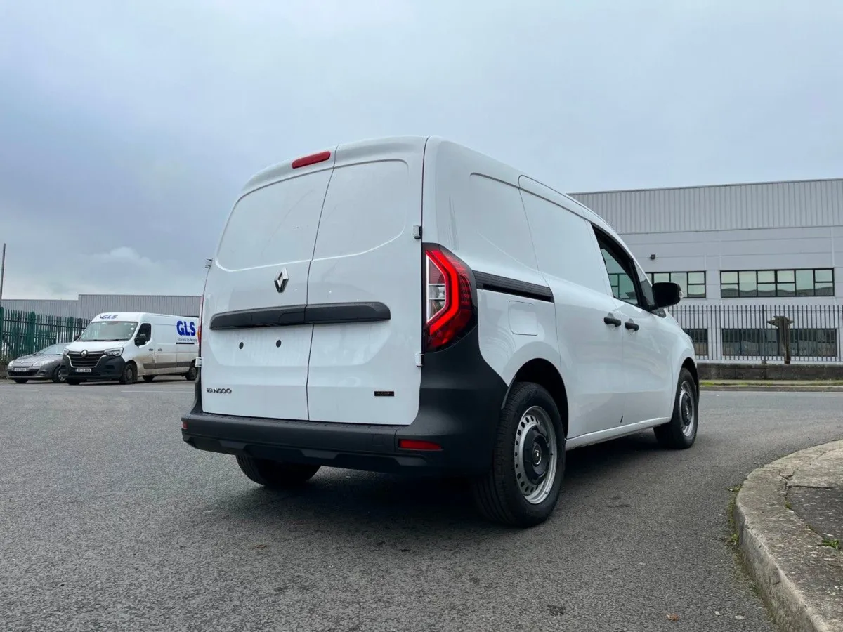 Renault Kangoo E-tech Electric MWB Panel Van - Image 4