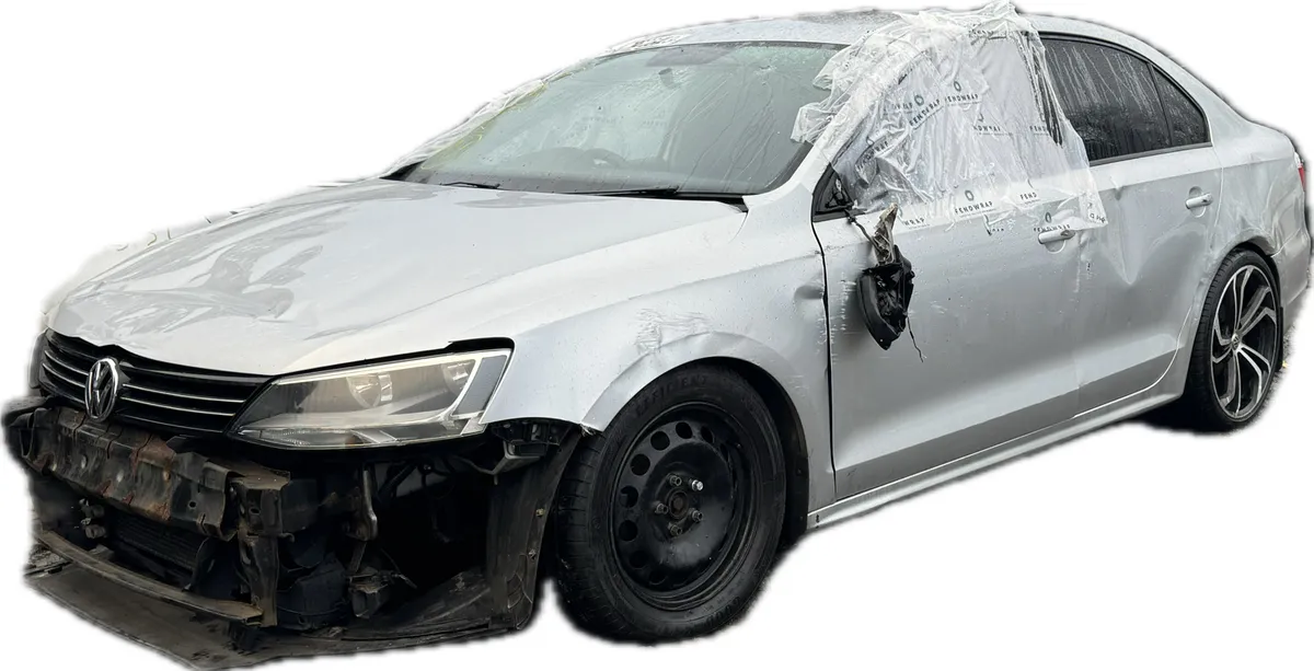 BREAKING 2013 VOLKSWAGEN JETTA 1.6 TDI - Image 2