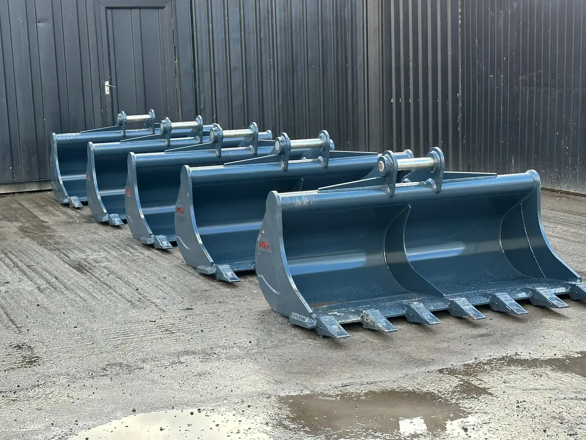 MTQ Buckets - Image 1