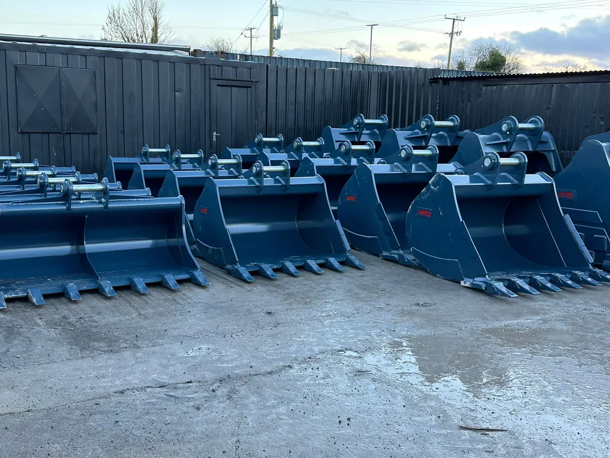 Large Selection of MTQ Buckets - Image 2