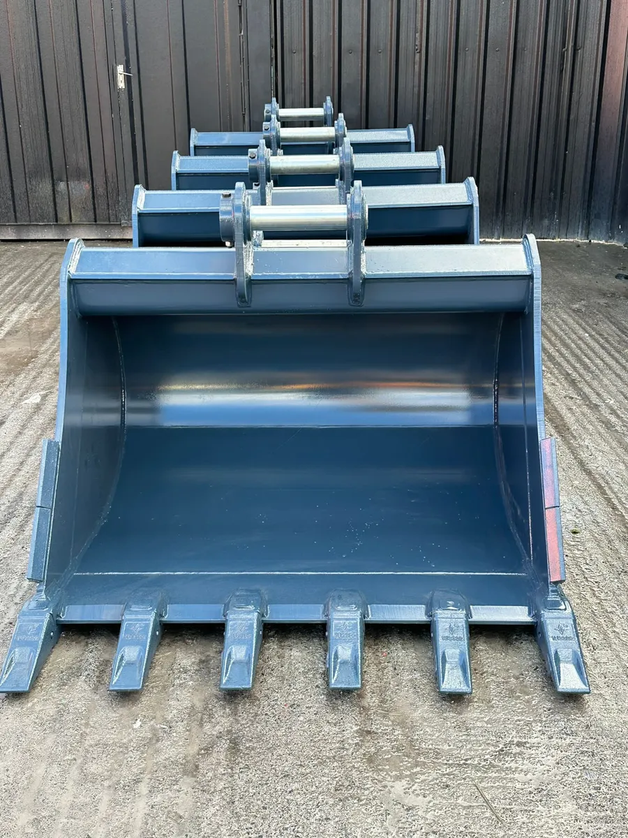 MTQ Buckets - Image 1