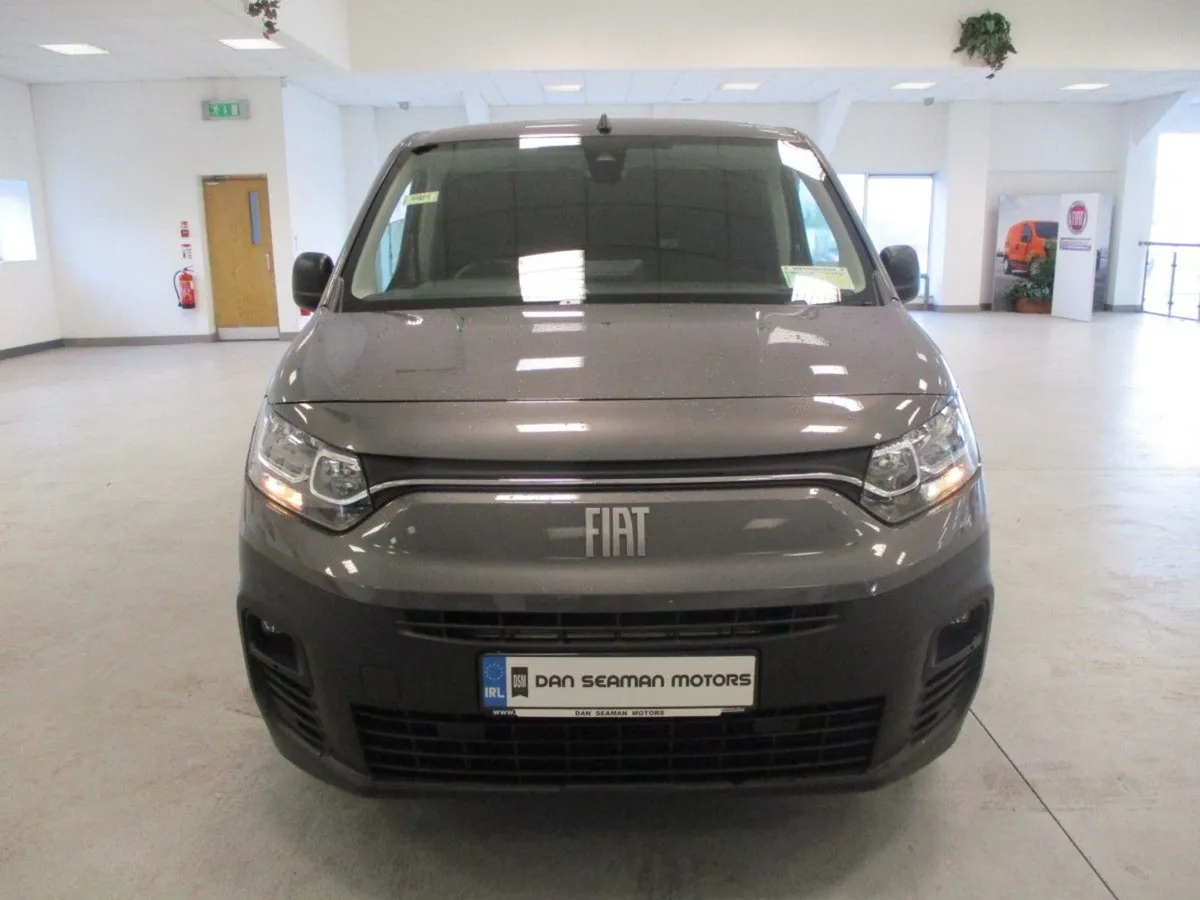 Fiat Doblo E-doblo LWB 800KG 50kw Launch 6DR Auto - Image 4