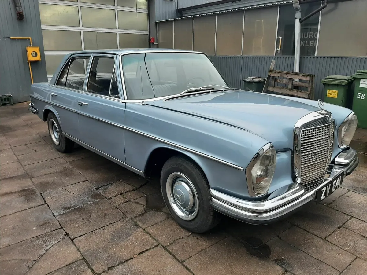 1967 Mercedes 250S - Very rare car - Image 1