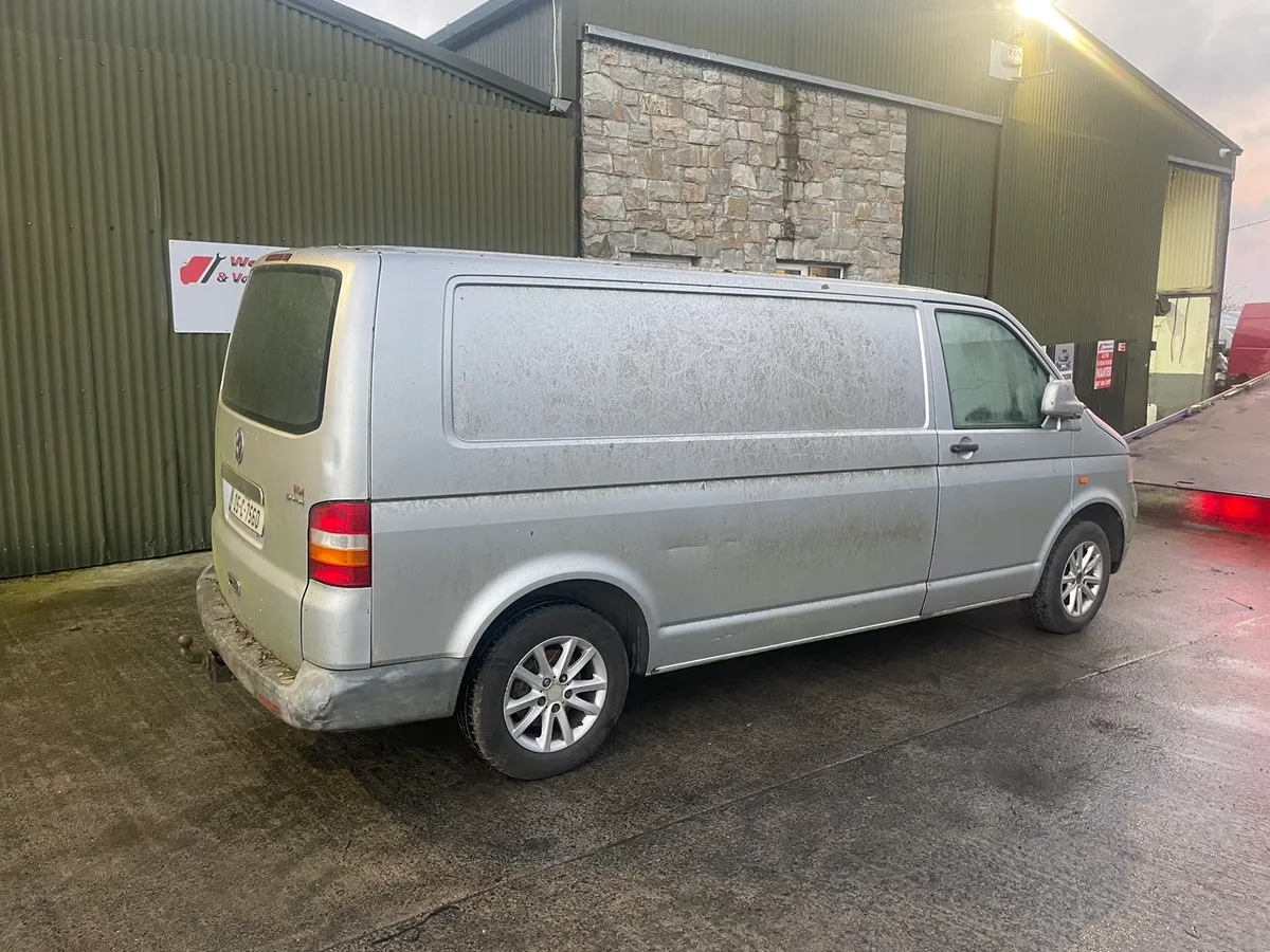 2005 vw transporter 2.5 4 motion for dismantling - Image 2