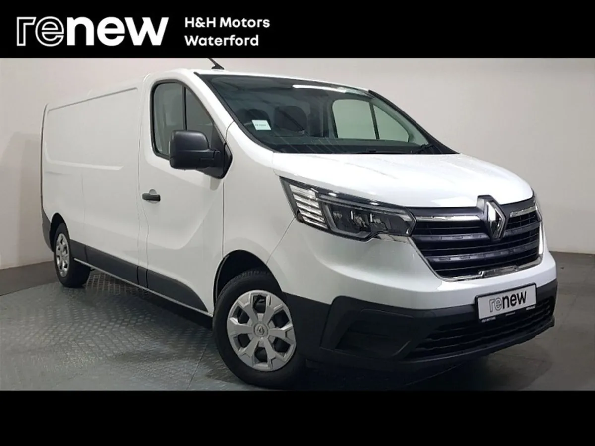 Renault Trafic  long Wheel Base   bluetooth   ply