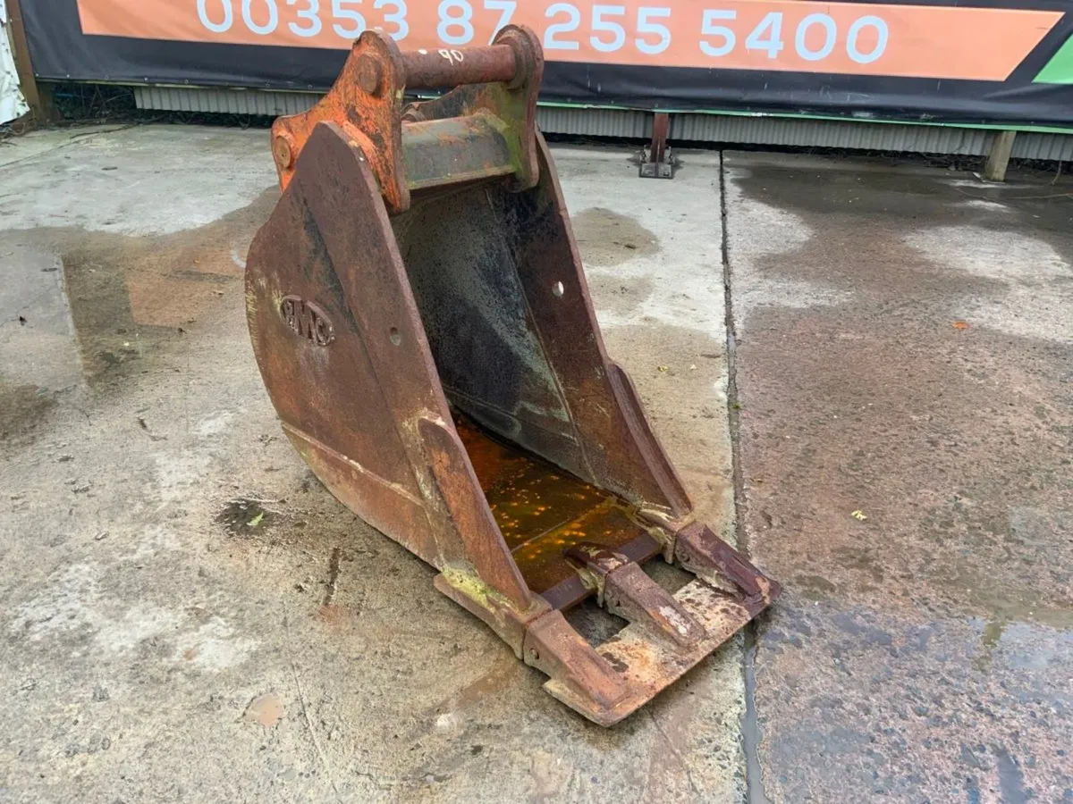 24" BMC DIGGING BUCKET....80mm PINS......1176/2 - Image 2