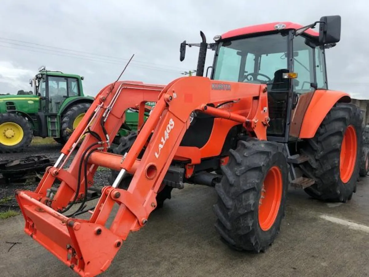 Kubota M108S tractor with loader - Image 2