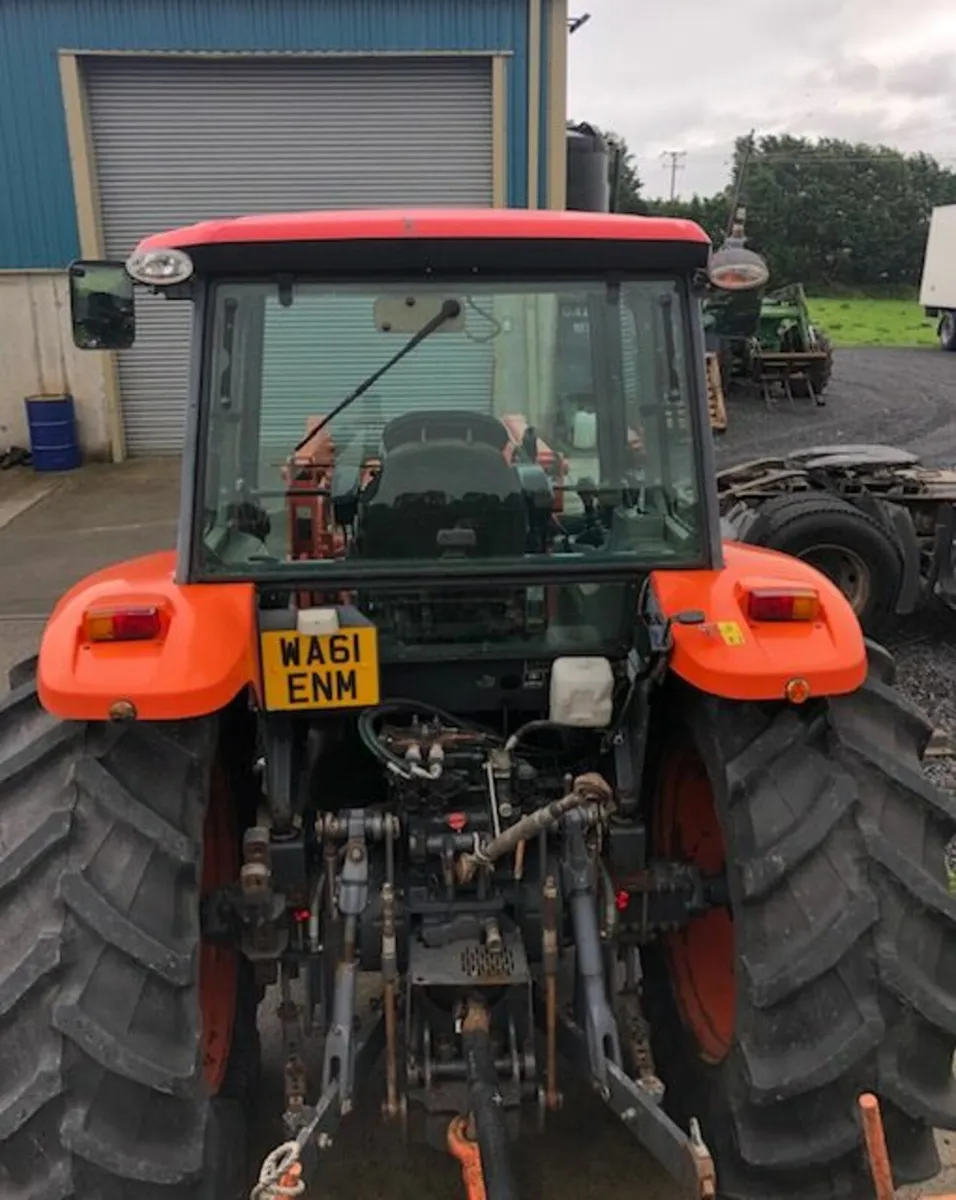 Kubota M108S tractor with loader - Image 3