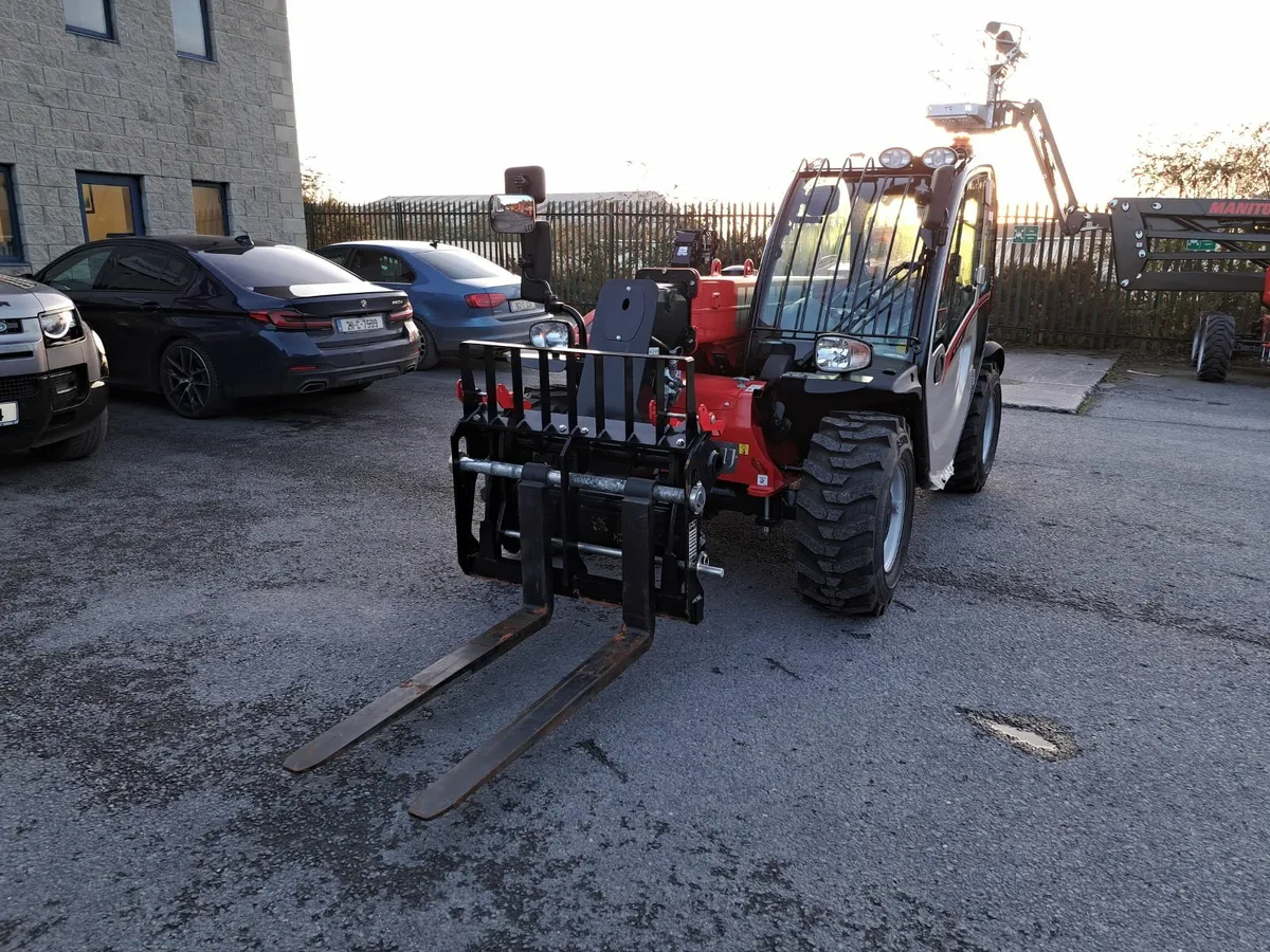 New Manitou MT625 telescopic loader - Image 3