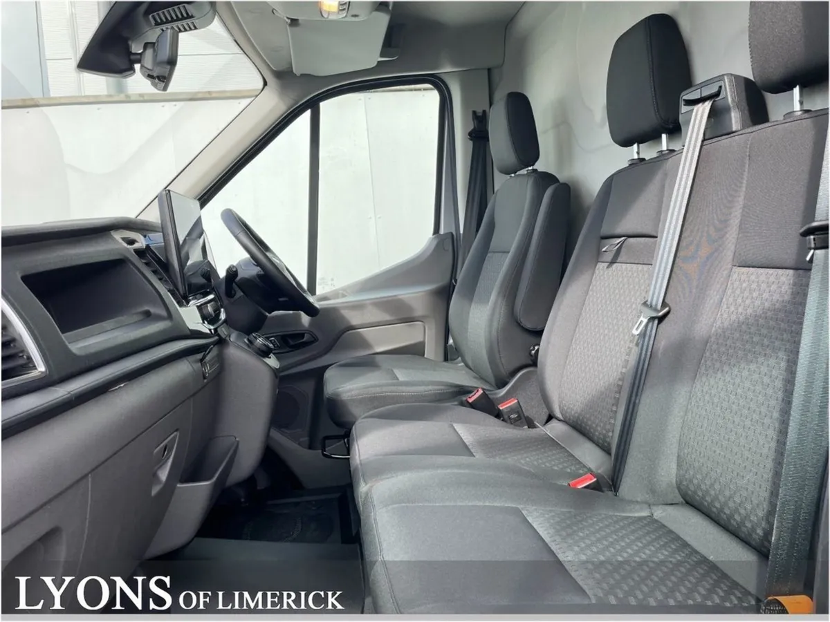 Ford E-Transit 350L  Trend  67 KWH / 135 KW (184p - Image 3