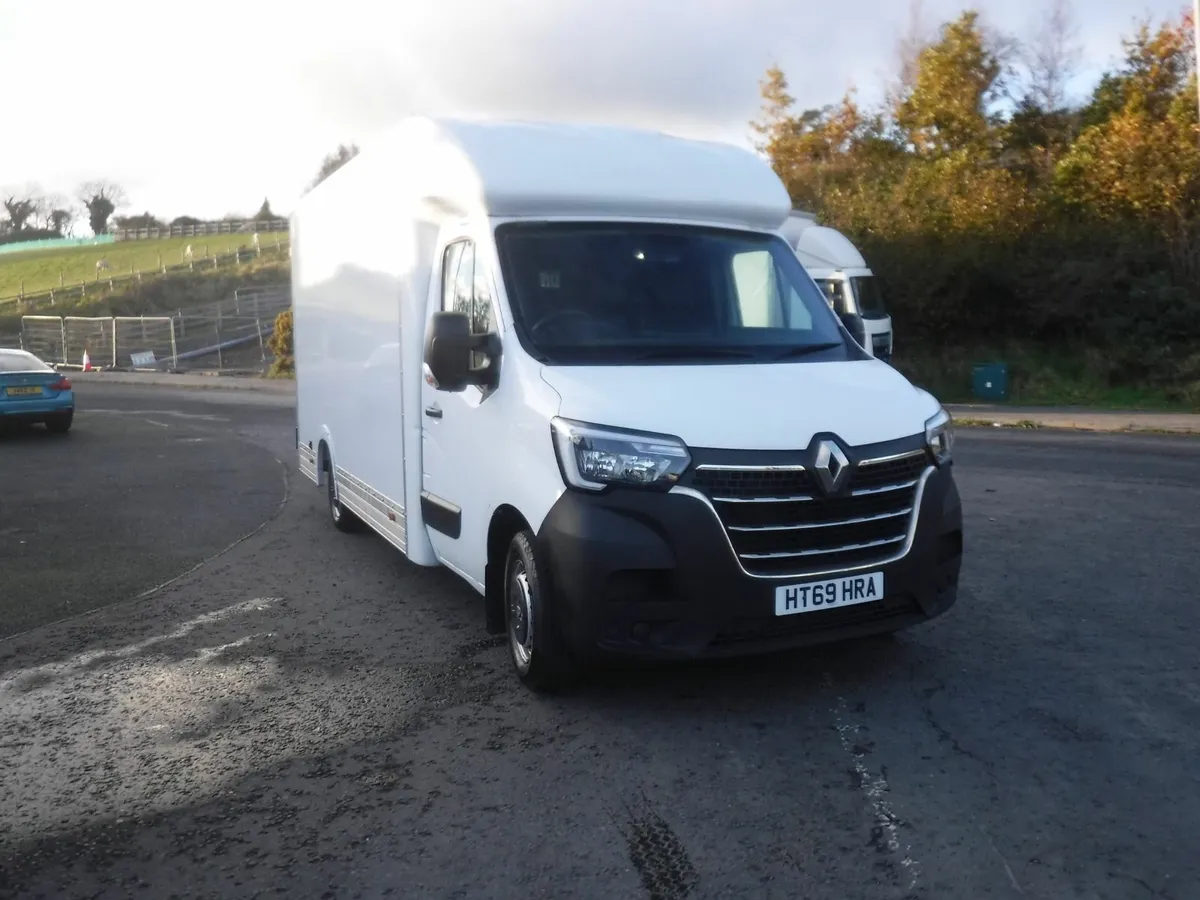 Van renault clearance master 2019