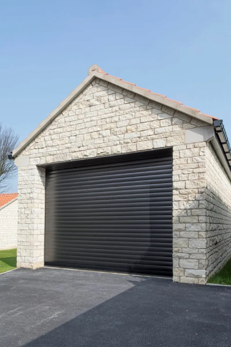 Automated Insulated Rollor Garage Doors