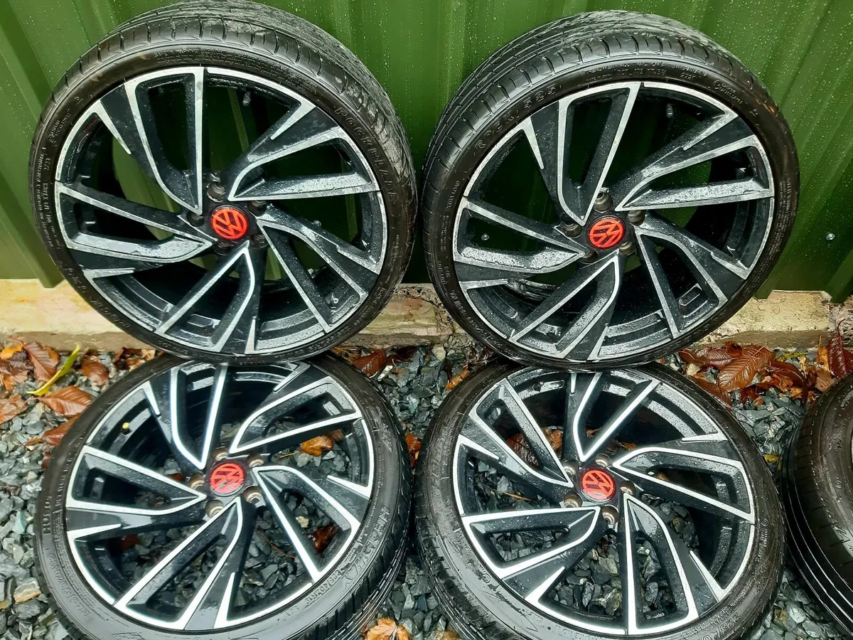 2 sets 5x112 adelaide alloys 18s 19s - Image 2