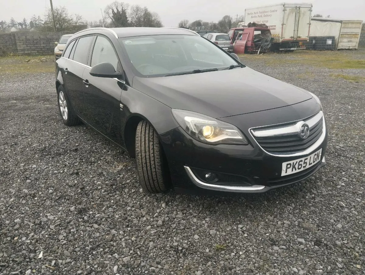 16 Opel Insignia for parts - Image 1