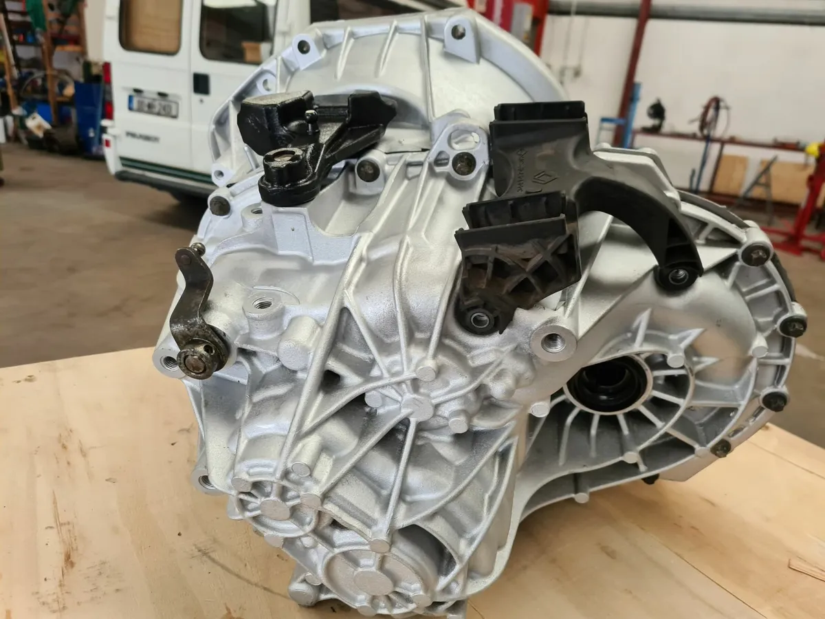 Renault Trafic Opel Vivaro Nissan NV300 - gearbox - Image 1