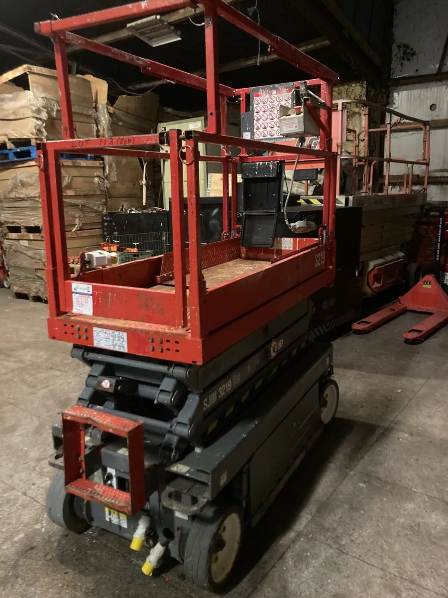 Skyjack 3219 Hoist for sale - Image 2