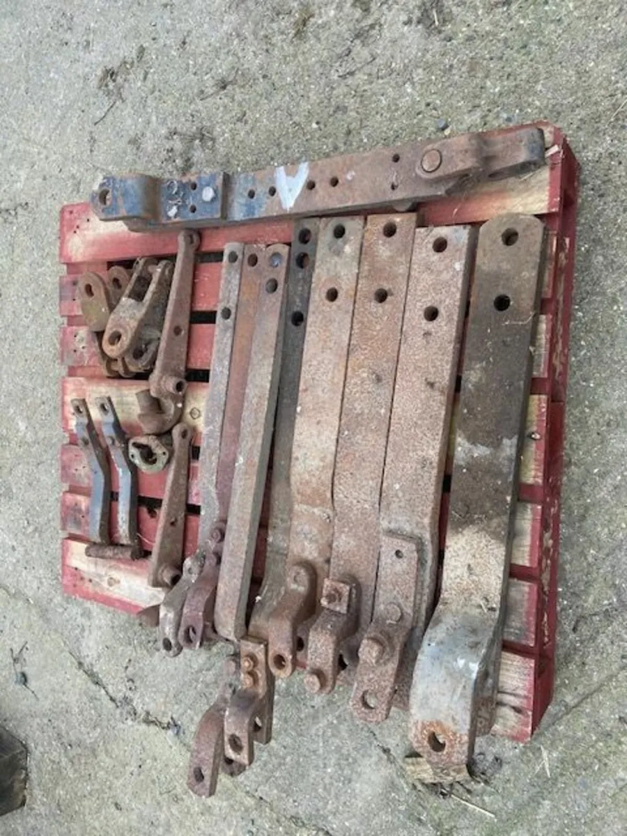 Selection of MF Drawbars and Hitches - Image 2